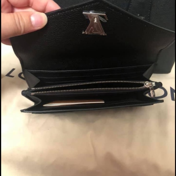 🖤✨Gorgeous Louis Vuitton Lockme Tote & Wallet✨🖤 - Picture 13 of 13